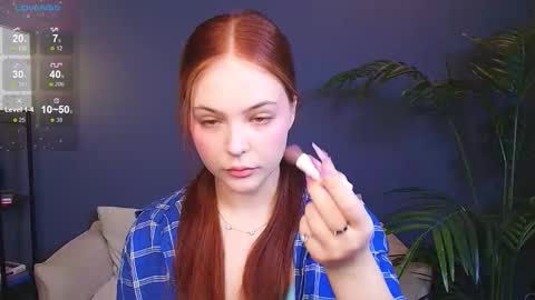 Snapshot of jolly_bean chatting on 10/10/25, 02:43 Polly  online show from 10/10/25, 02:43