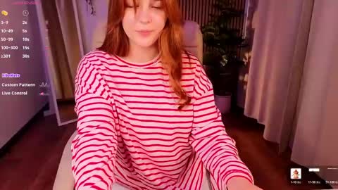 Snapshot of jolly_bean chatting on 05/15/26, 11:01 Polly online show from 05/15/26, 11:01
