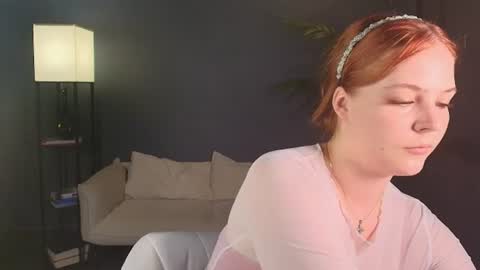 Snapshot of jolly_bean chatting on 06/30/26, 03:13 Polly online show from 06/30/26, 03:13