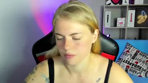 Jolly online show from 06/30/26, 04:02