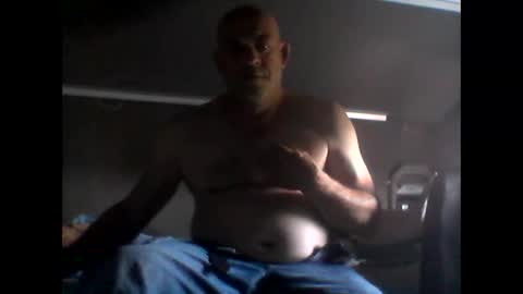 Snapshot of jolmasz30 chatting on 05/17/26, 05:20 jolmasz30 online show from 05/17/26, 05:20