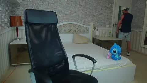 Snapshot of jonahshaw chatting on 07/22/26, 04:37 JonahShaw online show from 07/22/26, 04:37