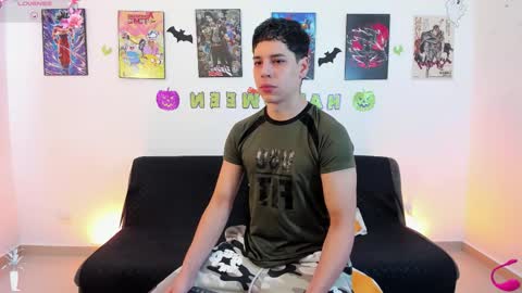 Instagram jonathanfit14 online show from 11/06/25, 01:56