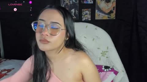 Snapshot of jonathanrwick chatting on 12/03/24, 04:03 Janna online show from 12/03/24, 04:03