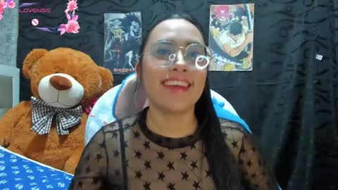 Snapshot of jonathanrwick chatting on 01/25/25, 05:40 Janna online show from 01/25/25, 05:40