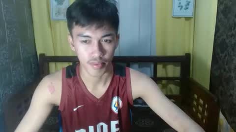 Snapshot of jonel_xx chatting on 02/25/26, 12:26 jonel online show from 02/25/26, 12:26