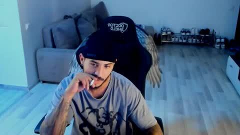 jonnyporn1 online show from 10/04/25, 09:24