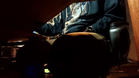 Snapshot of jontn_swift chatting on 12/25/24, 05:37 Jonathon Swift online show from 12/25/24, 05:37