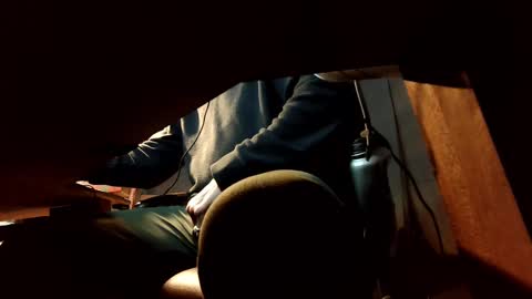 Snapshot of jontn_swift chatting on 03/05/25, 05:50 Jonathon Swift online show from 03/05/25, 05:50