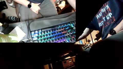 Snapshot of jontn_swift chatting on 11/16/25, 06:19 Jonathon Swift online show from 11/16/25, 06:19