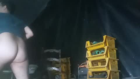 Snapshot of jonytuga90 chatting on 09/21/25, 04:58 hornypeter online show from 09/21/25, 04:58