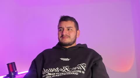 Snapshot of jordy_and_sofi chatting on 10/31/25, 04:24 JORDY AND SOFI online show from 10/31/25, 04:24