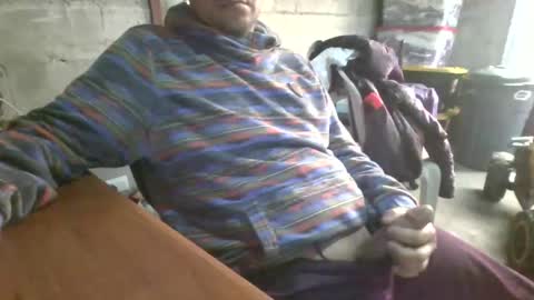 jorgefire0001 online show from 12/17/25, 01:17