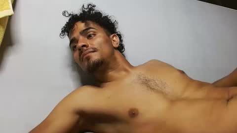 jose19980103 online show from 02/14/25, 04:37