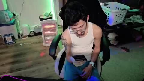 Josef online show from 04/12/26, 04:17