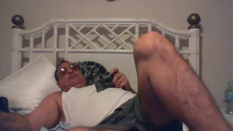 Snapshot of josehosebb chatting on 02/14/25, 07:59 josehosebb online show from 02/14/25, 07:59