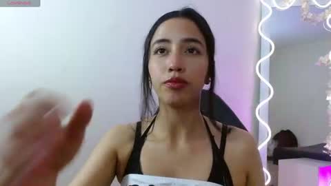 Snapshot of joselyn_tay chatting on 06/22/26, 04:20 Joselyn online show from 06/22/26, 04:20