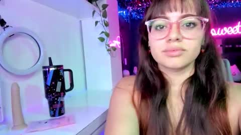 Sofia Garcia online show from 09/22/25, 12:56