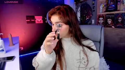 Sofia Garcia online show from 10/09/25, 11:03