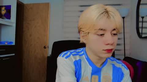 Snapshot of joseon_cute chatting on 06/17/26, 12:46 joseon_cute online show from 06/17/26, 12:46
