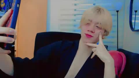 Snapshot of joseon_cute chatting on 06/18/26, 01:17 joseon_cute online show from 06/18/26, 01:17