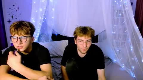 joseph_bear_ online show from 10/19/25, 07:14