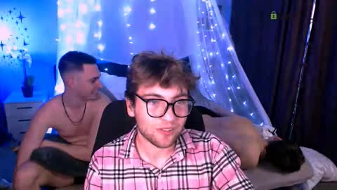 joseph_bear_ online show from 11/23/25, 01:49