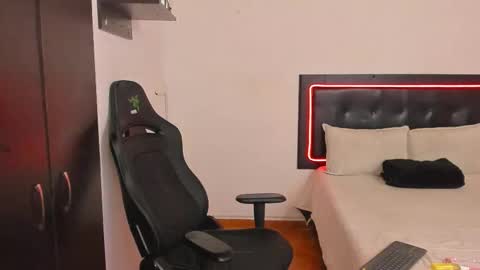 joseph palacios online show from 11/02/25, 04:15