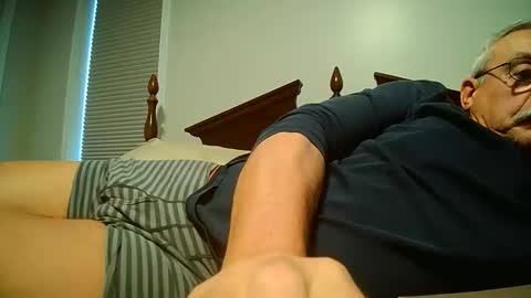 josephgr2021 online show from 04/05/26, 07:55