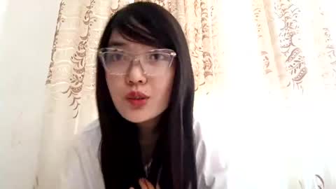 Snapshot of josephinepantle chatting on 04/27/26, 10:13 Kama online show from 04/27/26, 10:13