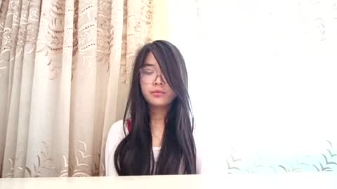 Snapshot of josephinepantle chatting on 05/14/26, 10:44 Kama online show from 05/14/26, 10:44