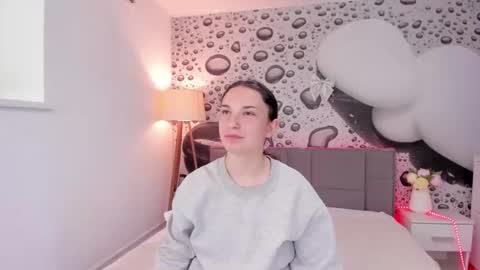 Josephine online show from 04/10/26, 12:21