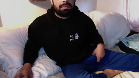 Snapshot of josephs1990 chatting on 12/15/24, 03:31 josephs1990 online show from 12/15/24, 03:31