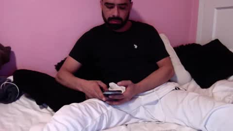 Snapshot of josephs1990 chatting on 02/17/25, 08:36 josephs1990 online show from 02/17/25, 08:36