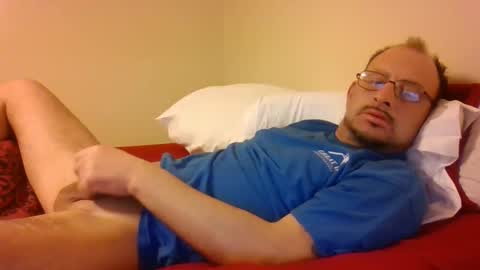 Snapshot of josh4824 chatting on 12/15/24, 01:43 josh4824 online show from 12/15/24, 01:43
