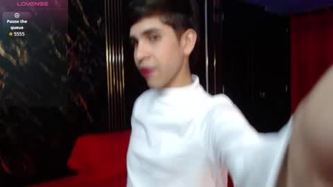 joshua_saenz_ online show from 05/27/26, 02:19
