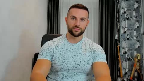 Snapshot of joshuamuscle69 chatting on 02/02/25, 08:13 joshuamuscle69 online show from 02/02/25, 08:13