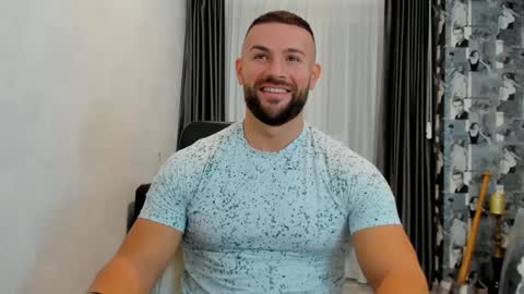 Snapshot of joshuamuscle69 chatting on 02/23/25, 05:56 joshuamuscle69 online show from 02/23/25, 05:56