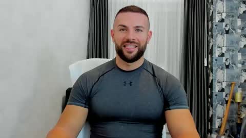 Snapshot of joshuamuscle69 chatting on 02/25/25, 05:52 joshuamuscle69 online show from 02/25/25, 05:52