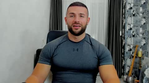 Snapshot of joshuamuscle69 chatting on 02/27/25, 11:52 joshuamuscle69 online show from 02/27/25, 11:52