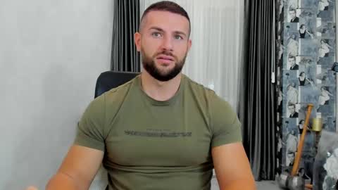 Snapshot of joshuamuscle69 chatting on 03/01/25, 06:24 joshuamuscle69 online show from 03/01/25, 06:24