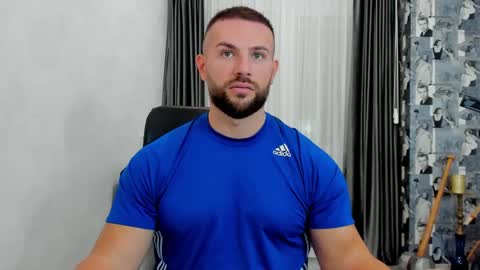 Snapshot of joshuamuscle69 chatting on 03/03/25, 10:38 joshuamuscle69 online show from 03/03/25, 10:38