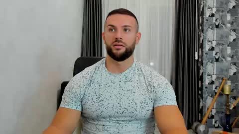 Snapshot of joshuamuscle69 chatting on 03/05/25, 10:00 joshuamuscle69 online show from 03/05/25, 10:00