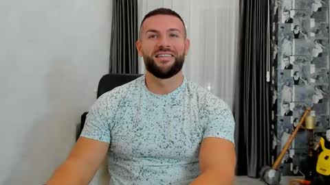 Snapshot of joshuamuscle69 chatting on 03/06/25, 06:30 joshuamuscle69 online show from 03/06/25, 06:30