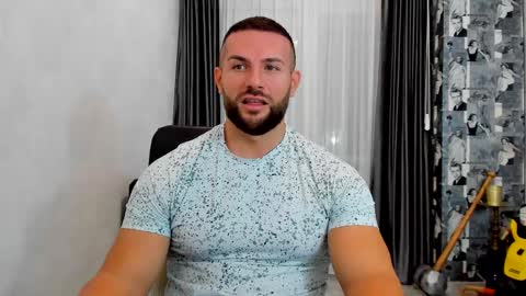 Snapshot of joshuamuscle69 chatting on 03/06/25, 09:36 joshuamuscle69 online show from 03/06/25, 09:36