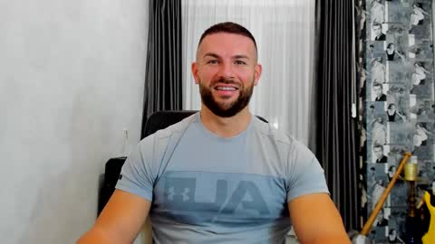 Snapshot of joshuamuscle69 chatting on 03/09/25, 08:29 joshuamuscle69 online show from 03/09/25, 08:29