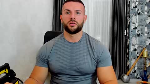 Snapshot of joshuamuscle69 chatting on 03/11/25, 06:30 joshuamuscle69 online show from 03/11/25, 06:30