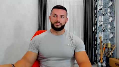 Snapshot of joshuamuscle69 chatting on 09/21/25, 05:31 joshuamuscle69 online show from 09/21/25, 05:31