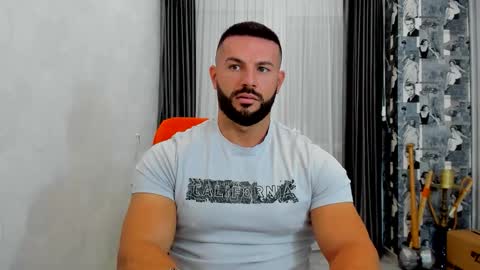 Snapshot of joshuamuscle69 chatting on 09/24/25, 04:49 joshuamuscle69 online show from 09/24/25, 04:49