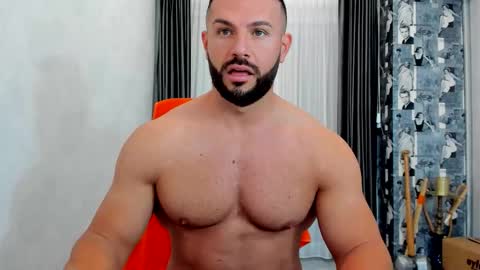 Snapshot of joshuamuscle69 chatting on 09/25/25, 05:00 joshuamuscle69 online show from 09/25/25, 05:00